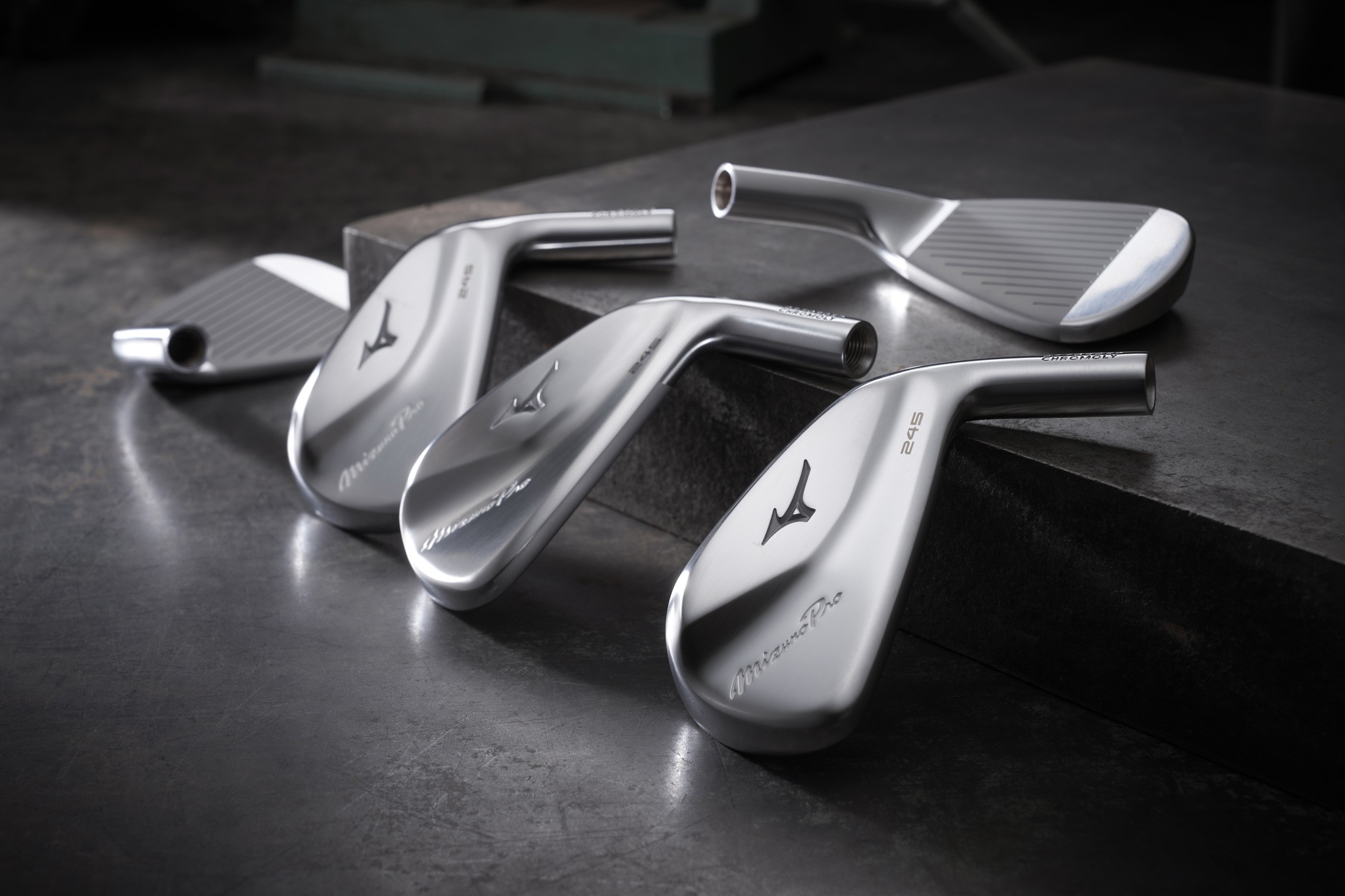 MIZUNO INTRODUCES THE NEW MIZUNO PRO IRONS: A NEW ERA OF FORGING